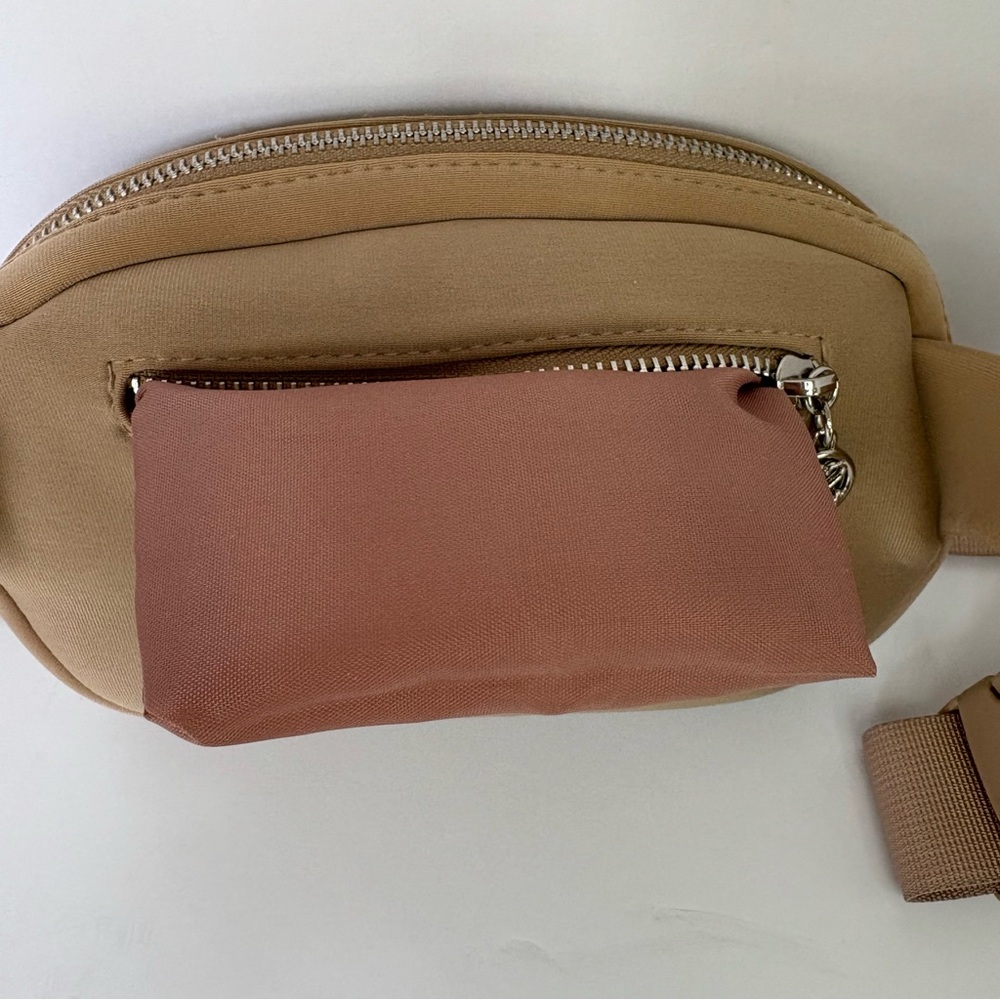 Steve Madden Quilted Belt Bag Beige Crossbody Fanny Pack - Picture 9 of 14